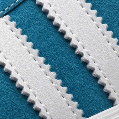 Low-Top Stripe Sneakers
