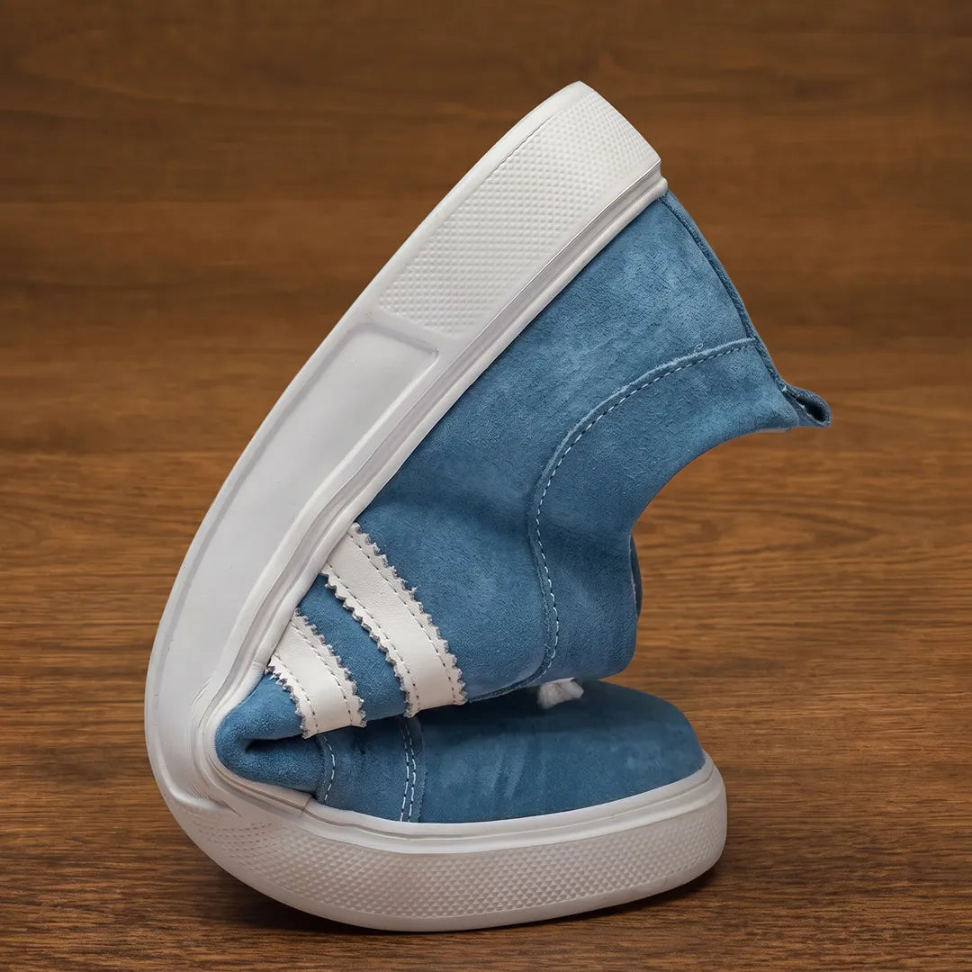 Low-Top Stripe Sneakers