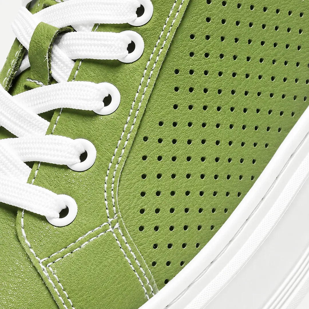 Round-Toe Casual Sneakers
